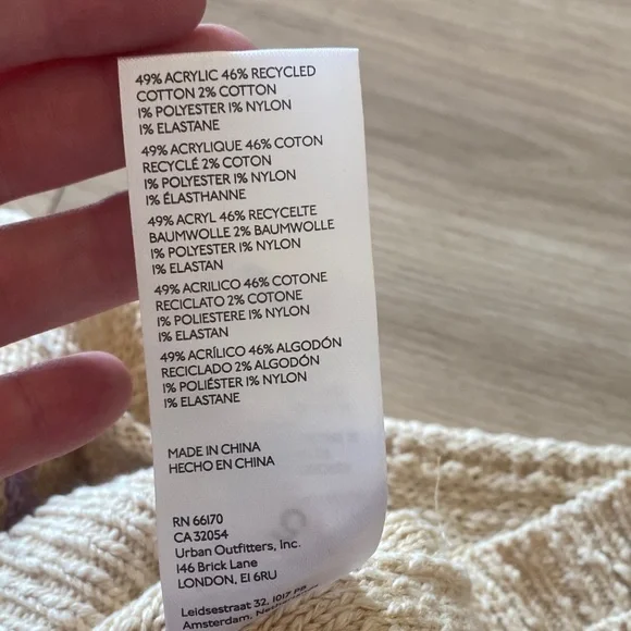 Pilcro Graphic Sweater Tank - Picture 5 of 8